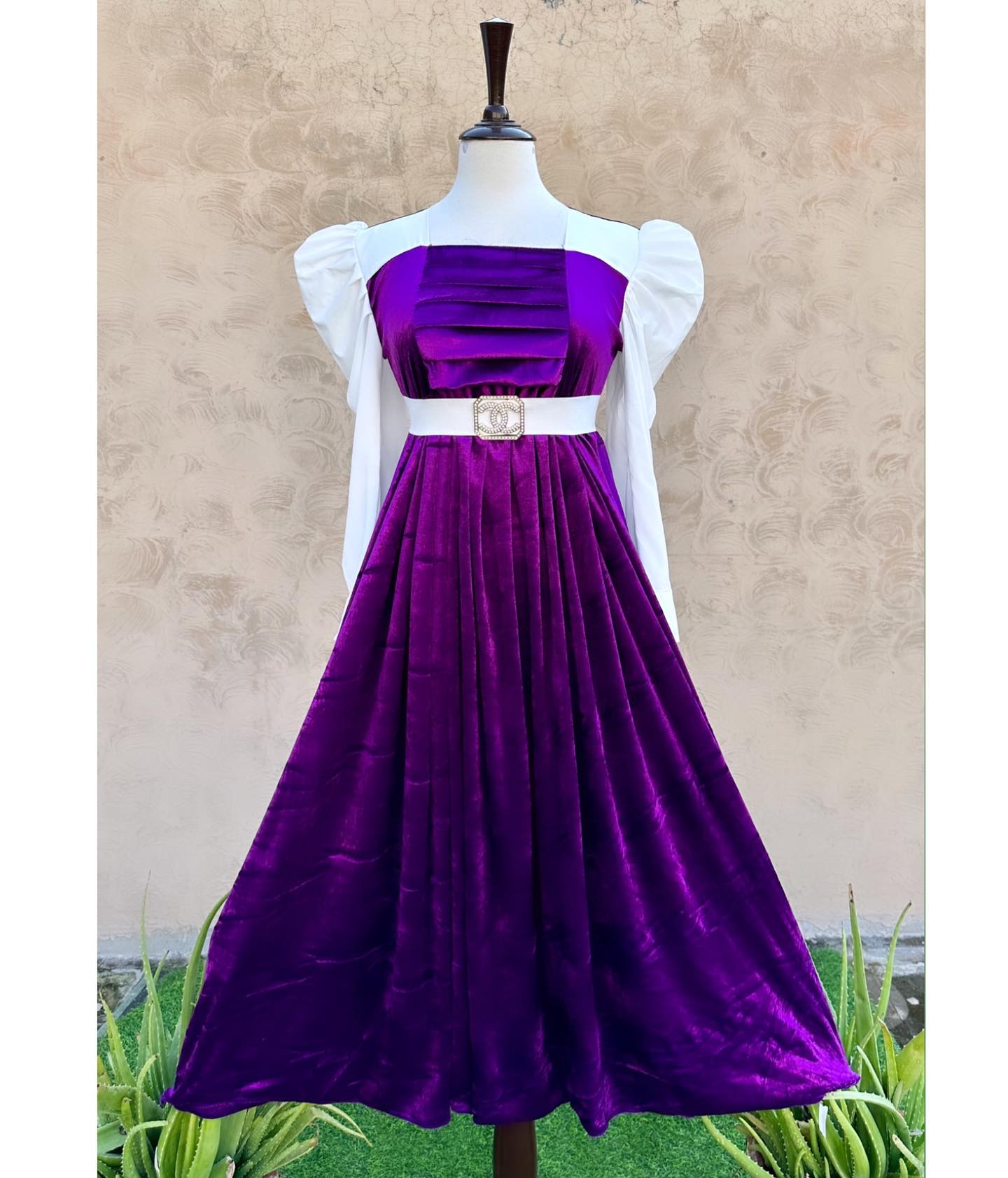 Van Roth Frock Velvet Winter Elegance Frock – stylebyrk