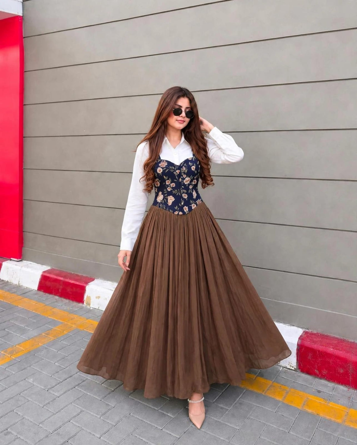 Elegant blue corset & white shirt with brown skir
